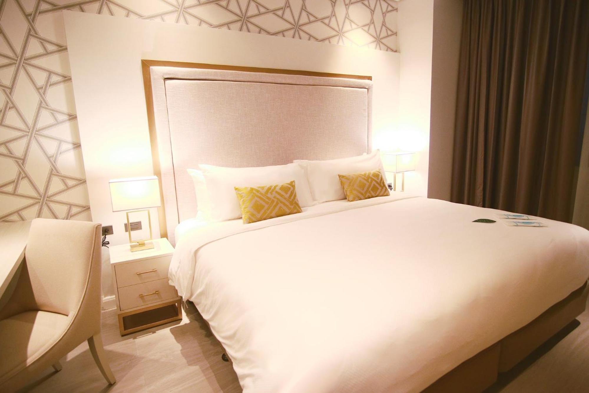 Summit Hotel Naga Екстериор снимка